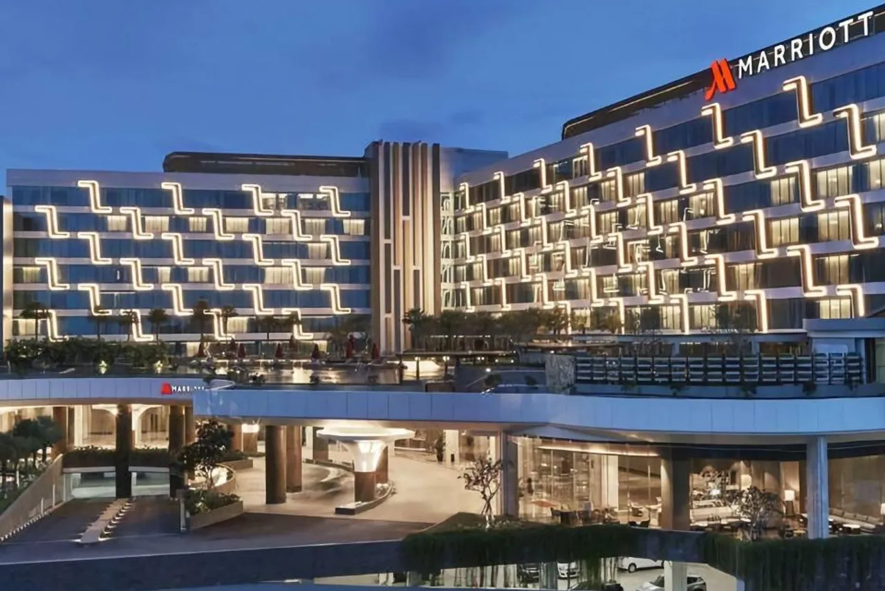 Yogyakarta Marriott Hotel — rooms and atmosphere
