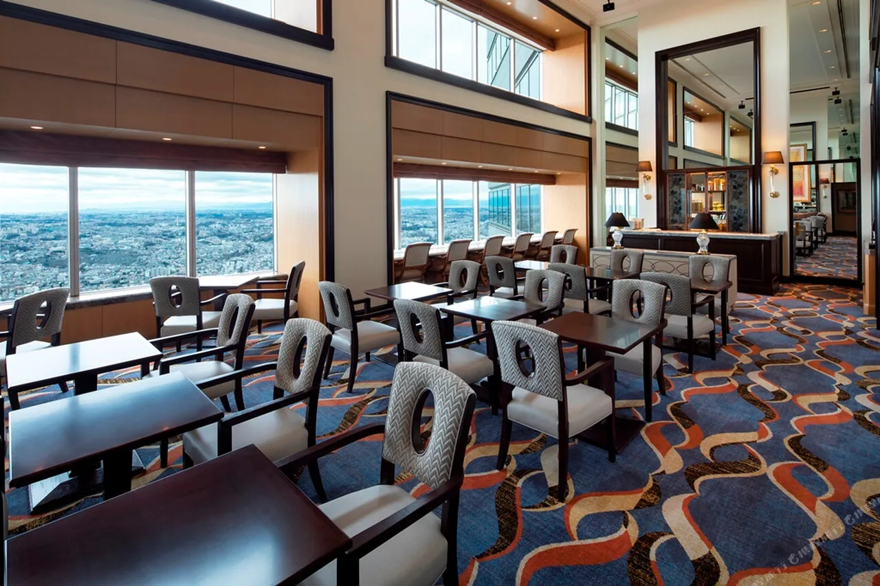 Yokohama Royal Park Hotel — rooms and atmosphere