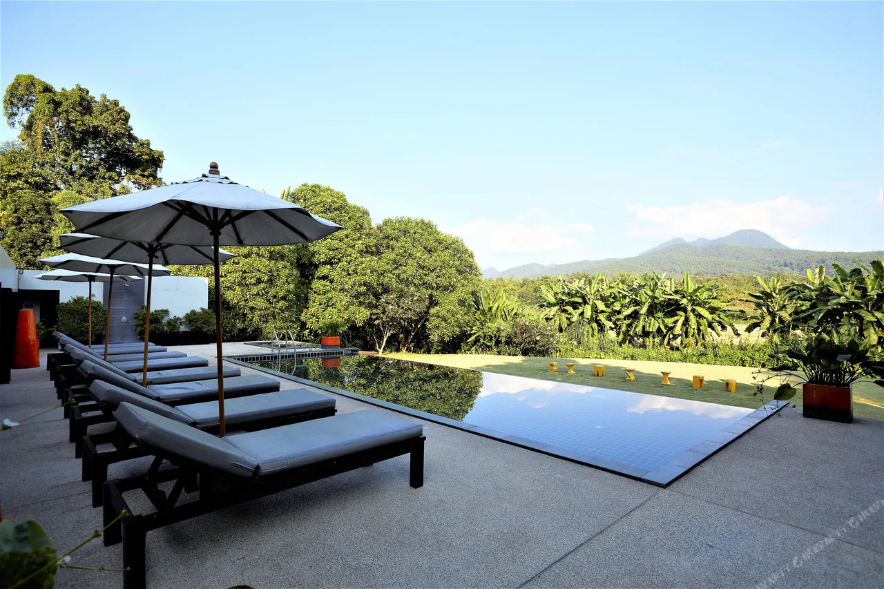Yoma Hotel — hotel