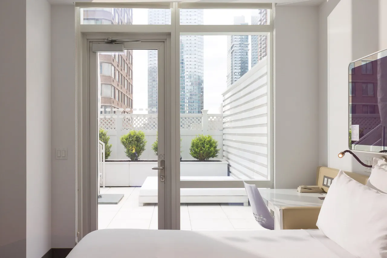 YOTEL New York — rooms and atmosphere