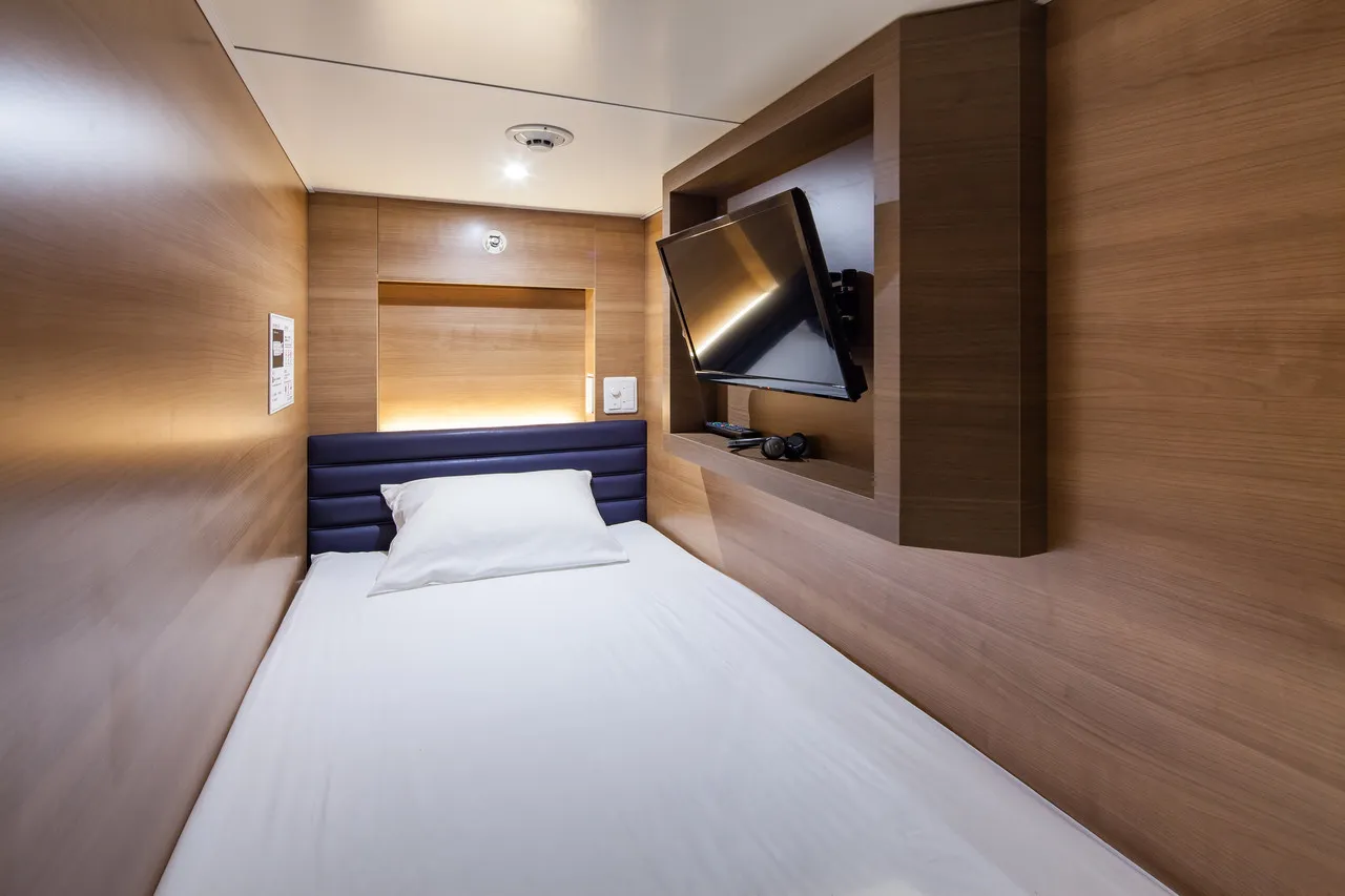 Y's Cabin Osaka Namba — rooms and atmosphere