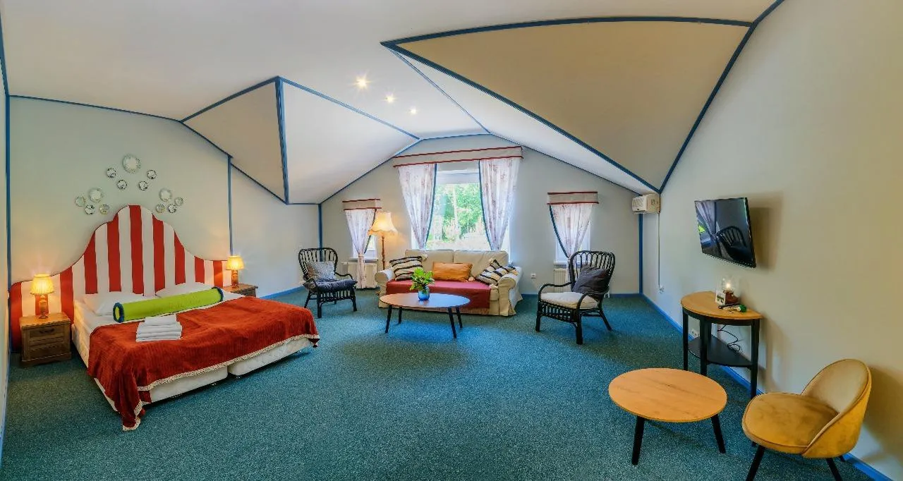 Hotel Yurievskoe Podvorye — ภาพห้องพักและบรรยากาศ