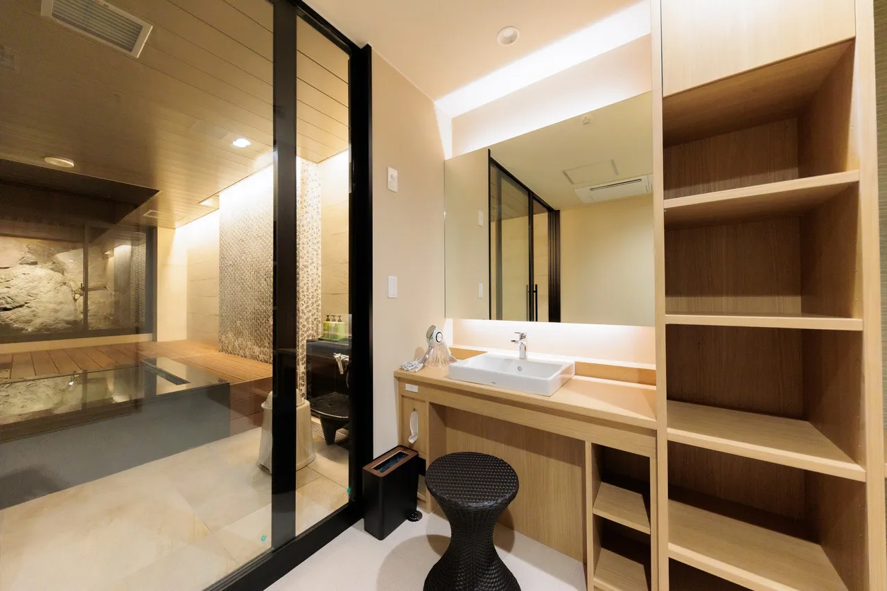 Yuzawa Grand Hotel — rooms and atmosphere