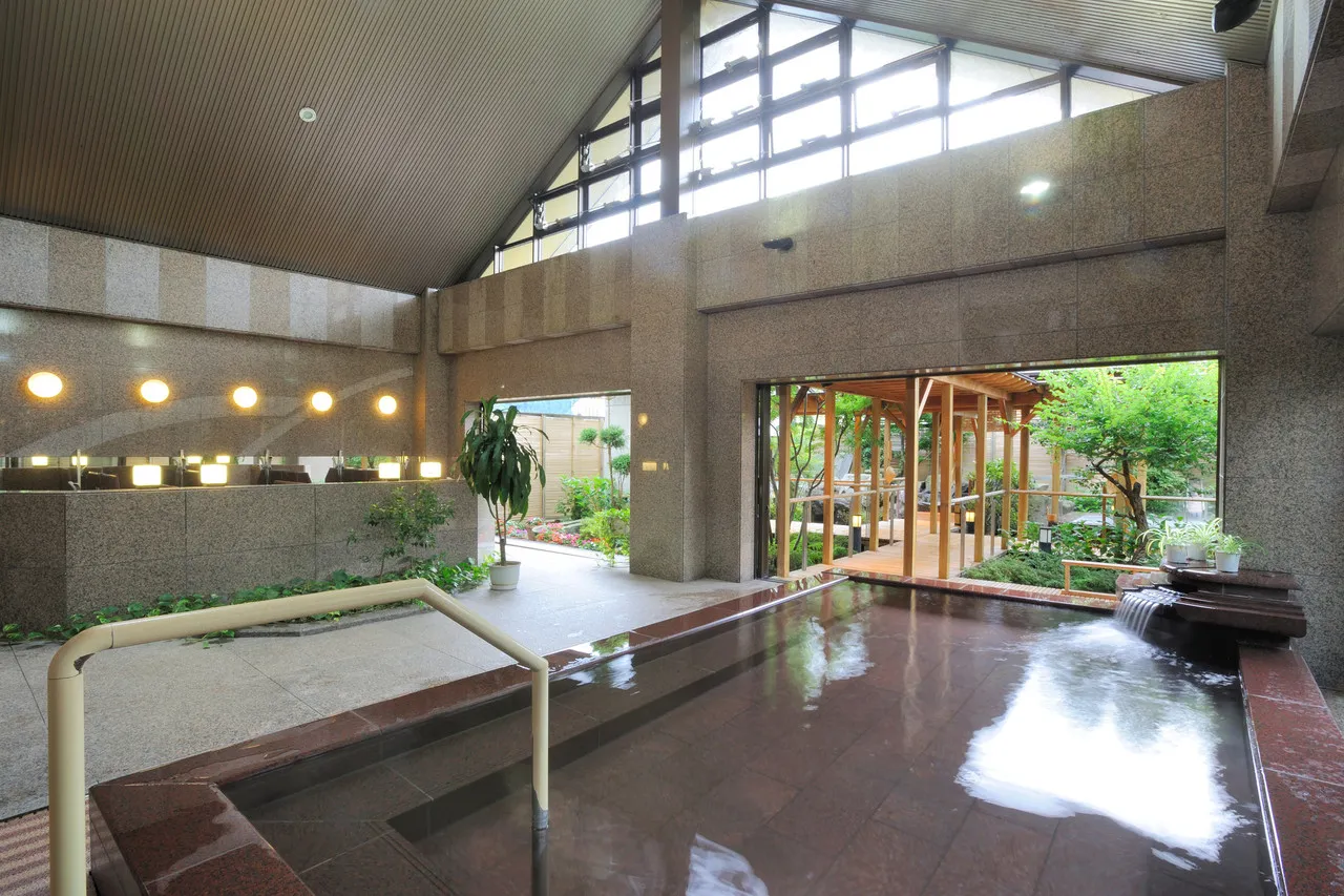 Yuzawa Grand Hotel — rooms and atmosphere