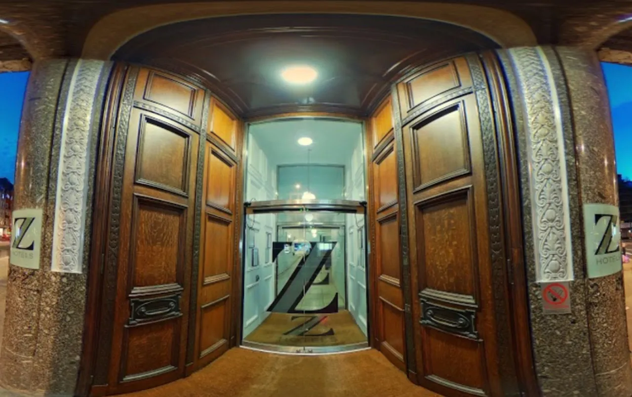 The Z Hotel City — rooms and atmosphere