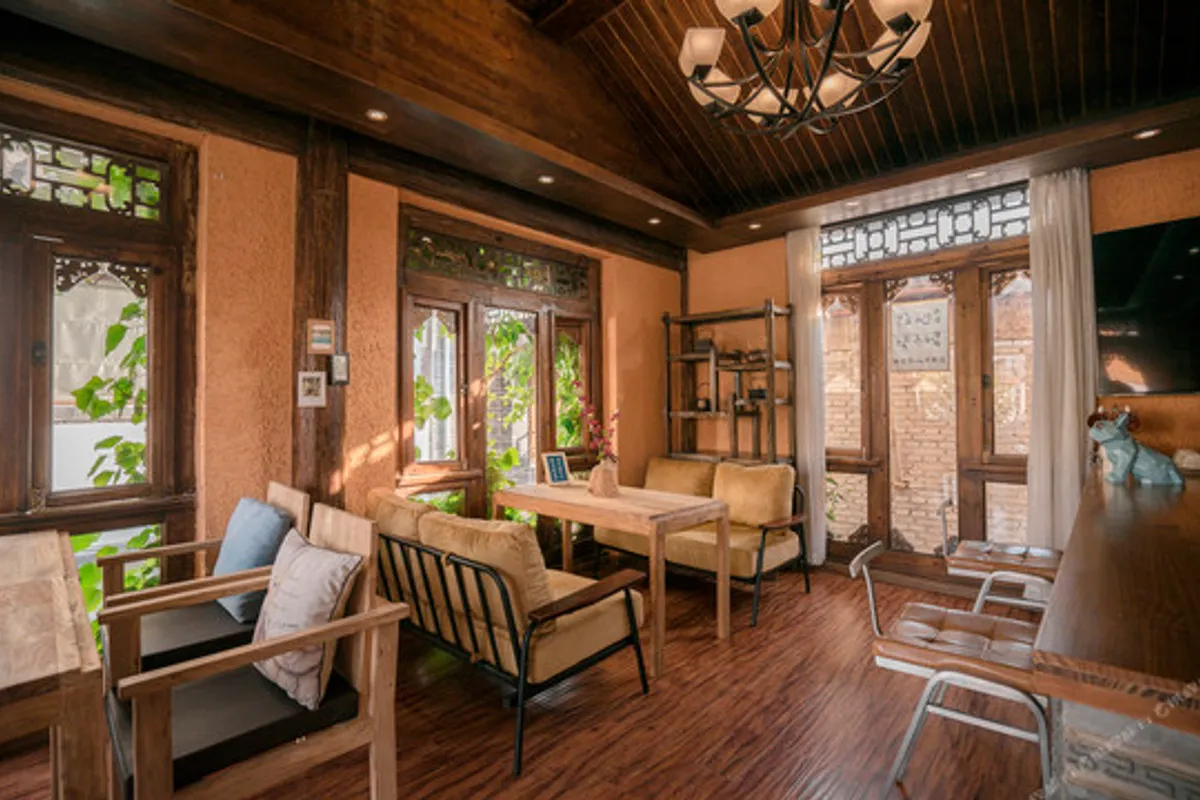 Zhiyun Mansion Lijiang — ภาพห้องพักและบรรยากาศ