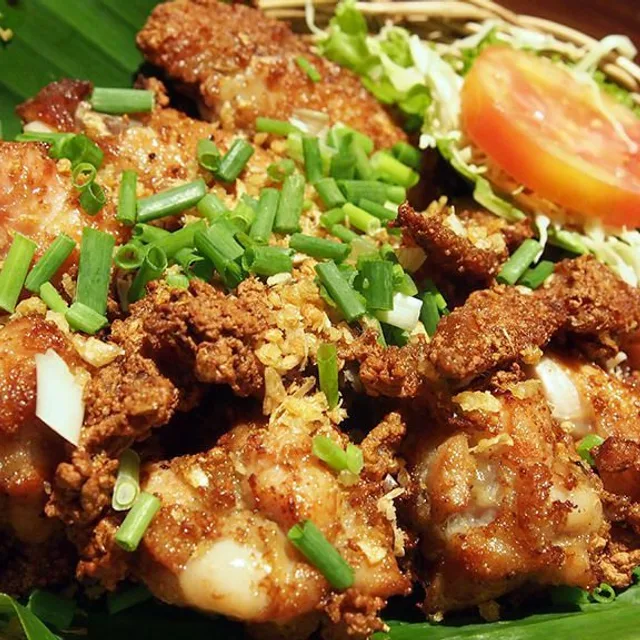 ส้มตำนัว (Som Tam Nua) – ไก่ทอด ในกรุงเทพฯ