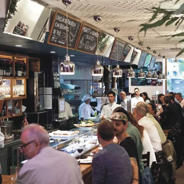 บาร์ กาเญเต (Bar Cañete) – ฟรีตูรากาเญเต (ทะเลชุบแป้งทอด) ในบาร์เซโลนา