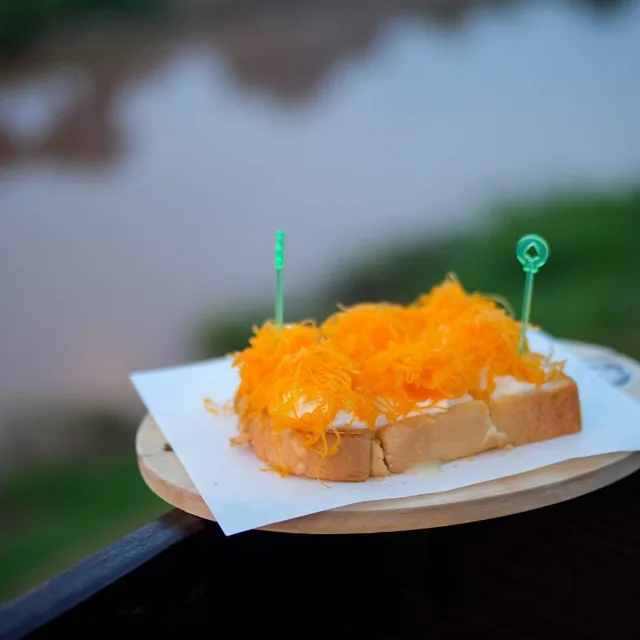 ชมน่าน นมน่าน Cafe & Bistro – ลาบแหนม ในน่าน