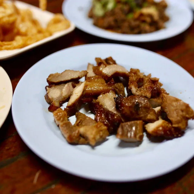 ปู่สมเจ้าเก่า – ลาบหมูคั่ว ในน่าน