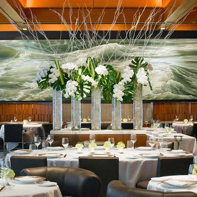 Le Bernardin – แซลมอนปรุงเบา (barely-cooked salmon) ในนิวยอร์ก