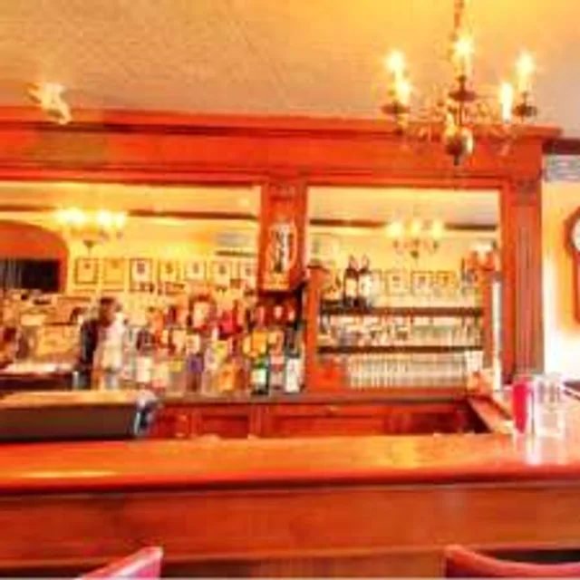 Peter Luger Steak House – พอร์เตอร์เฮาส์ (steak for two/three/four) ในนิวยอร์ก