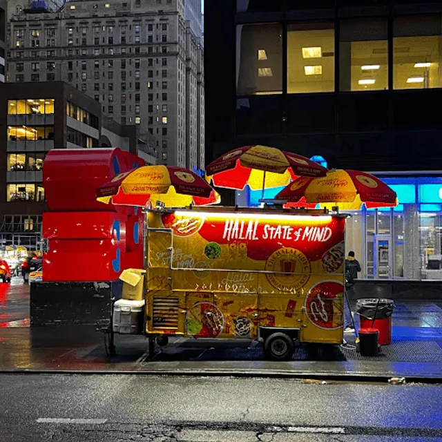 เดอะ ฮาลาล กายส์ (The Halal Guys) – Gyro over rice ในนิวยอร์ก