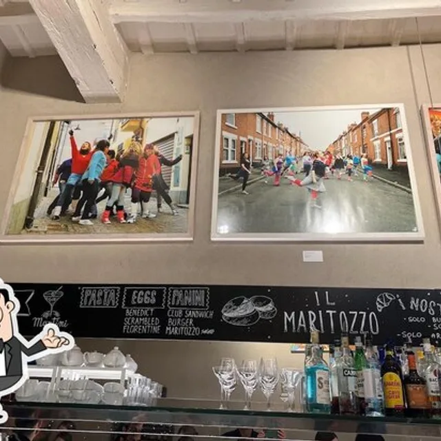 รอสชิโอลี คัฟเฟ่ (Roscioli Caffè) – Maritozzo con panna ในโรม