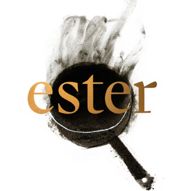 เอสเตอร์ (Ester) – ขนมปังมันฝรั่งกับครีมเคเฟียร์และไข่ปลา ในซิดนีย์