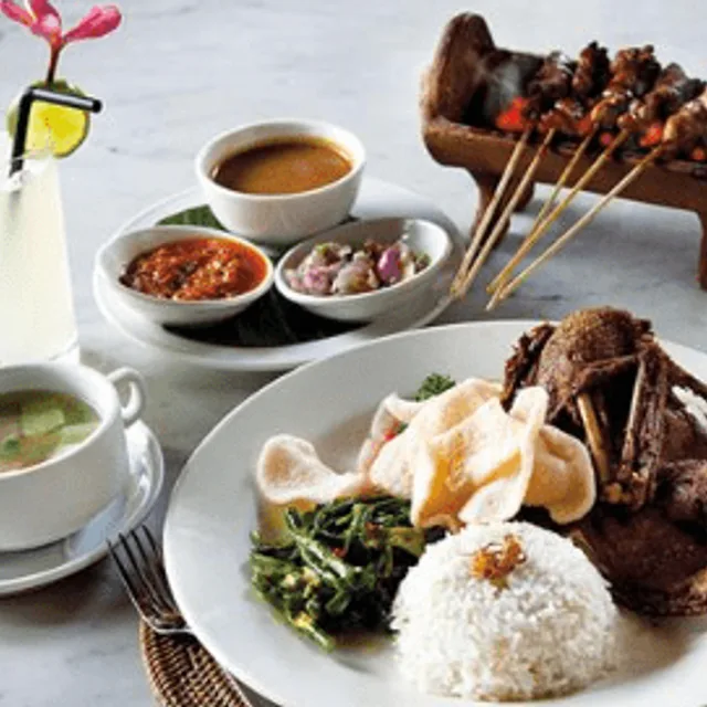 Bebek Tepi Sawah – Crispy Duck (เป็ดทอดกรอบ Bumbu Bali) ในอูบุด (บาหลี)