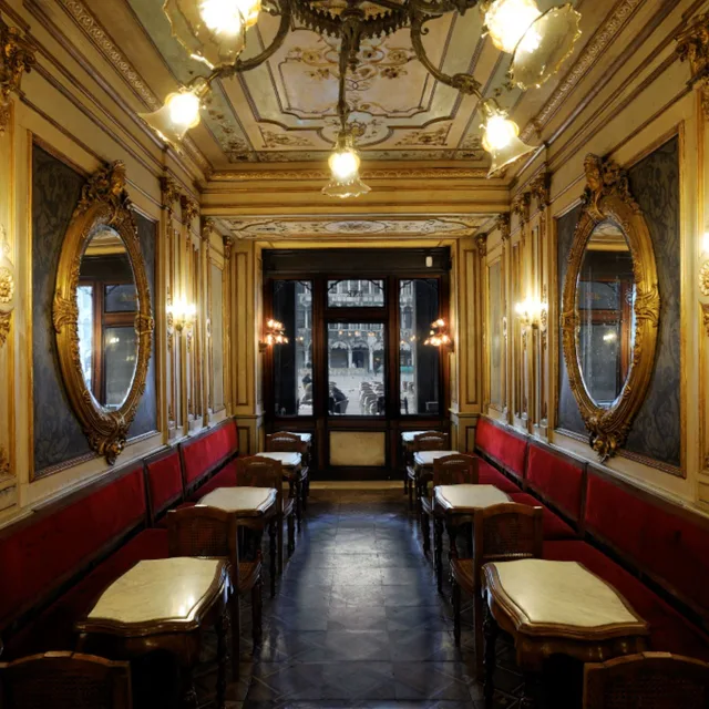Caffè Florian – กาแฟ Florian (เอสเพรสโซ+ครีม+ช็อกโกแลต) ในเวนิส