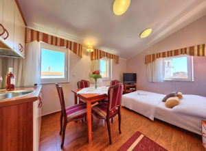 Hotel Trogir 4 โรงแรม ที่พัก โทรเกียร์ Topofhotel